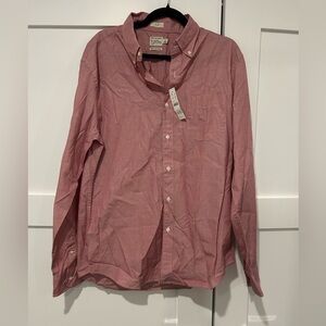 Men’s slim fit dress shirt